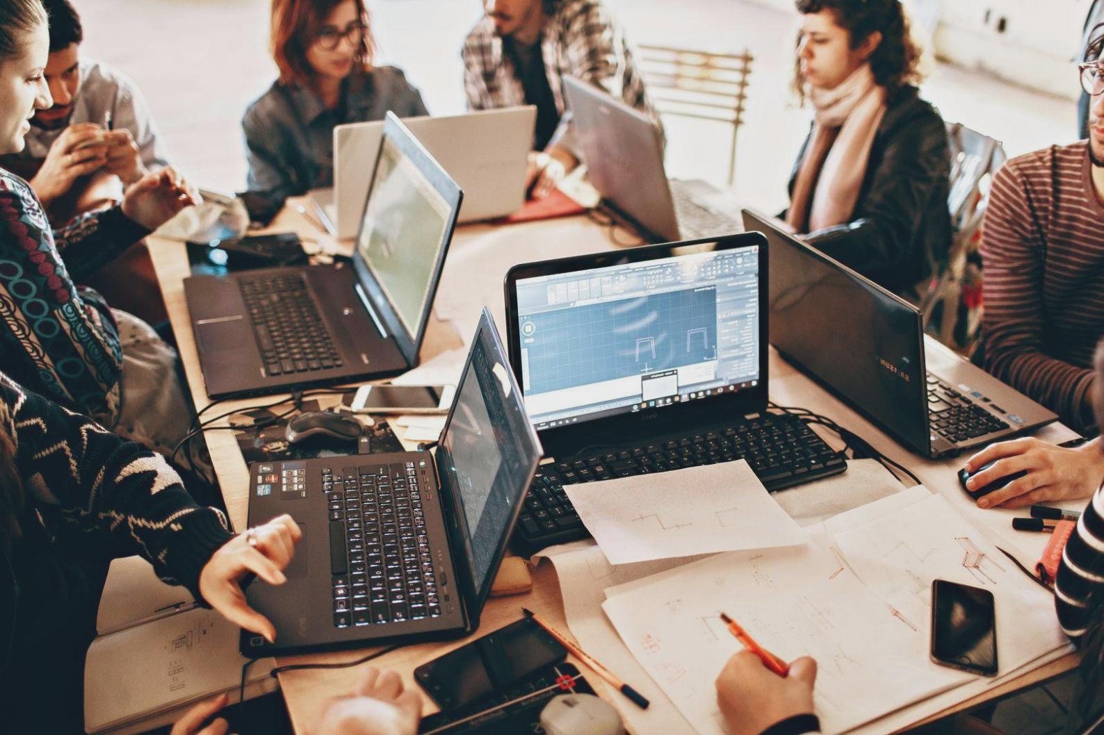 Praktische Finanzanalyse mit modernen Tools und Methoden